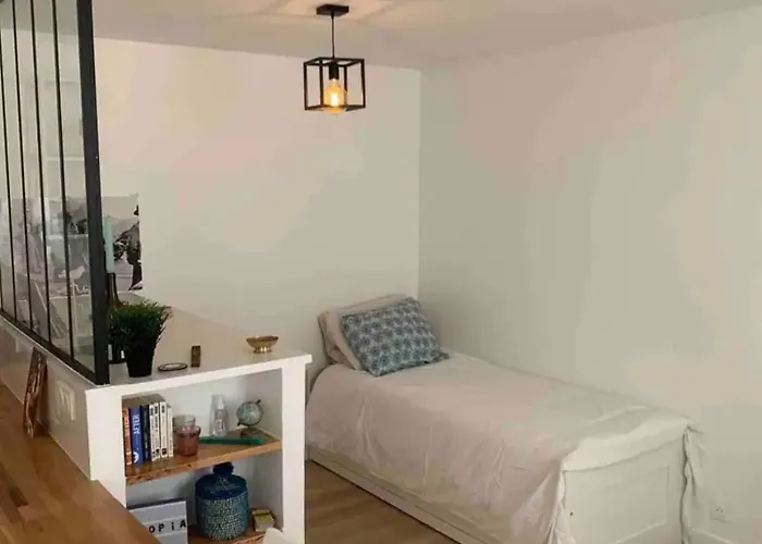 Lovely Appartement In Montmartre